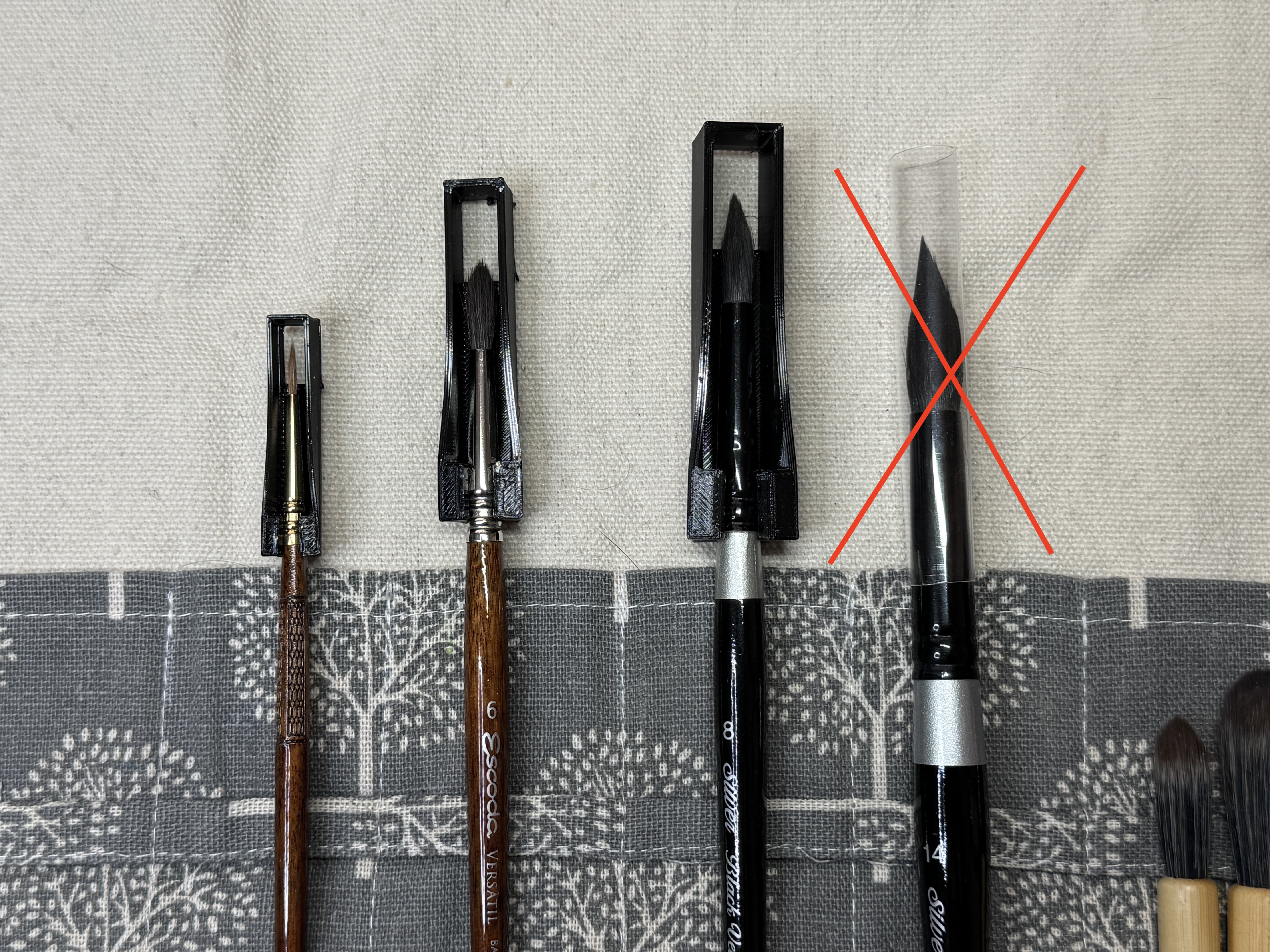 Brush Protector / Schutz für Malpinsel