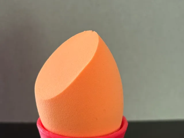 Sturdier Beauty Blender Makeup Sponge Holder (with optional base!)