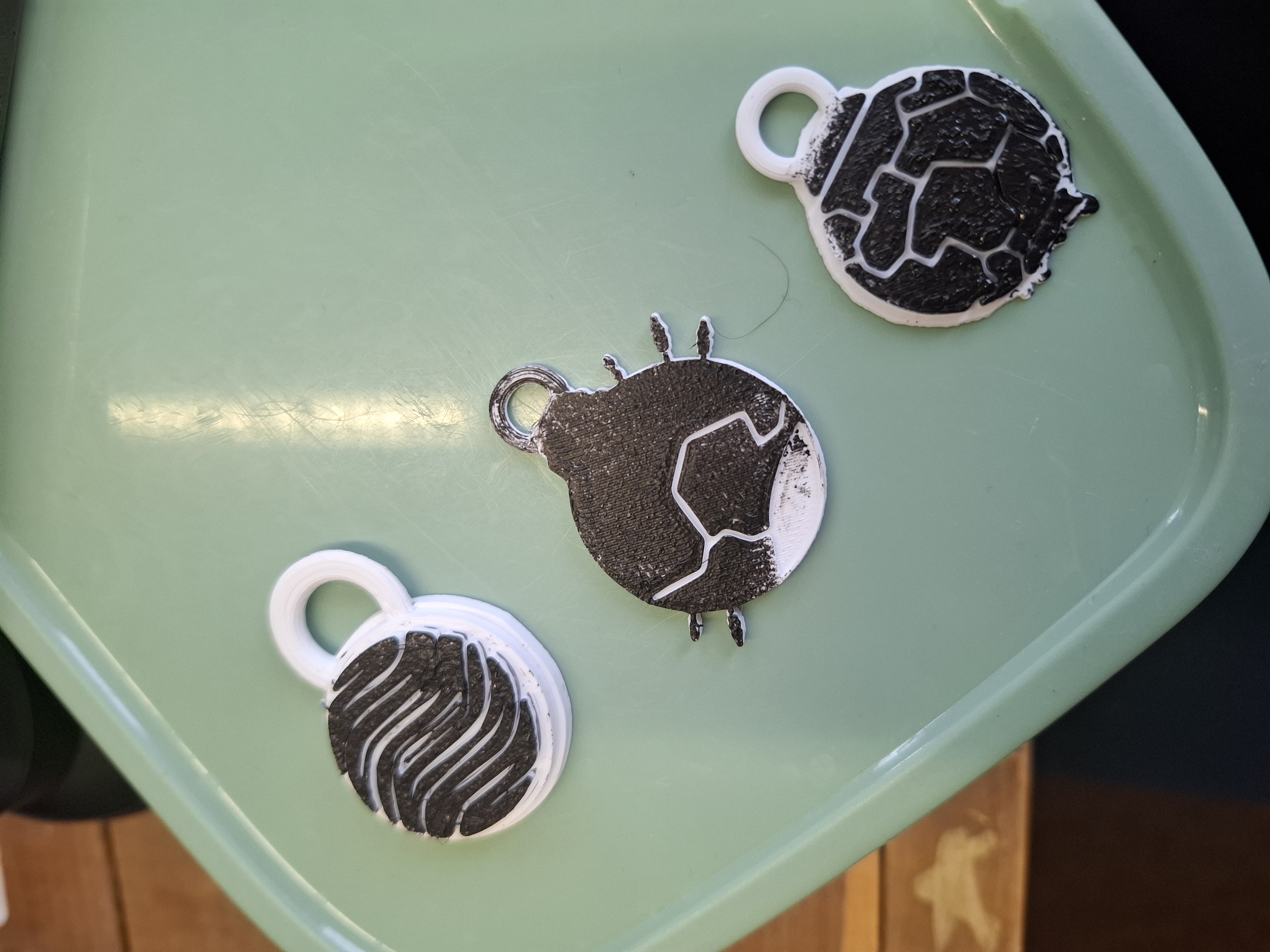 outerwilds planet keychains! — miniatura 2