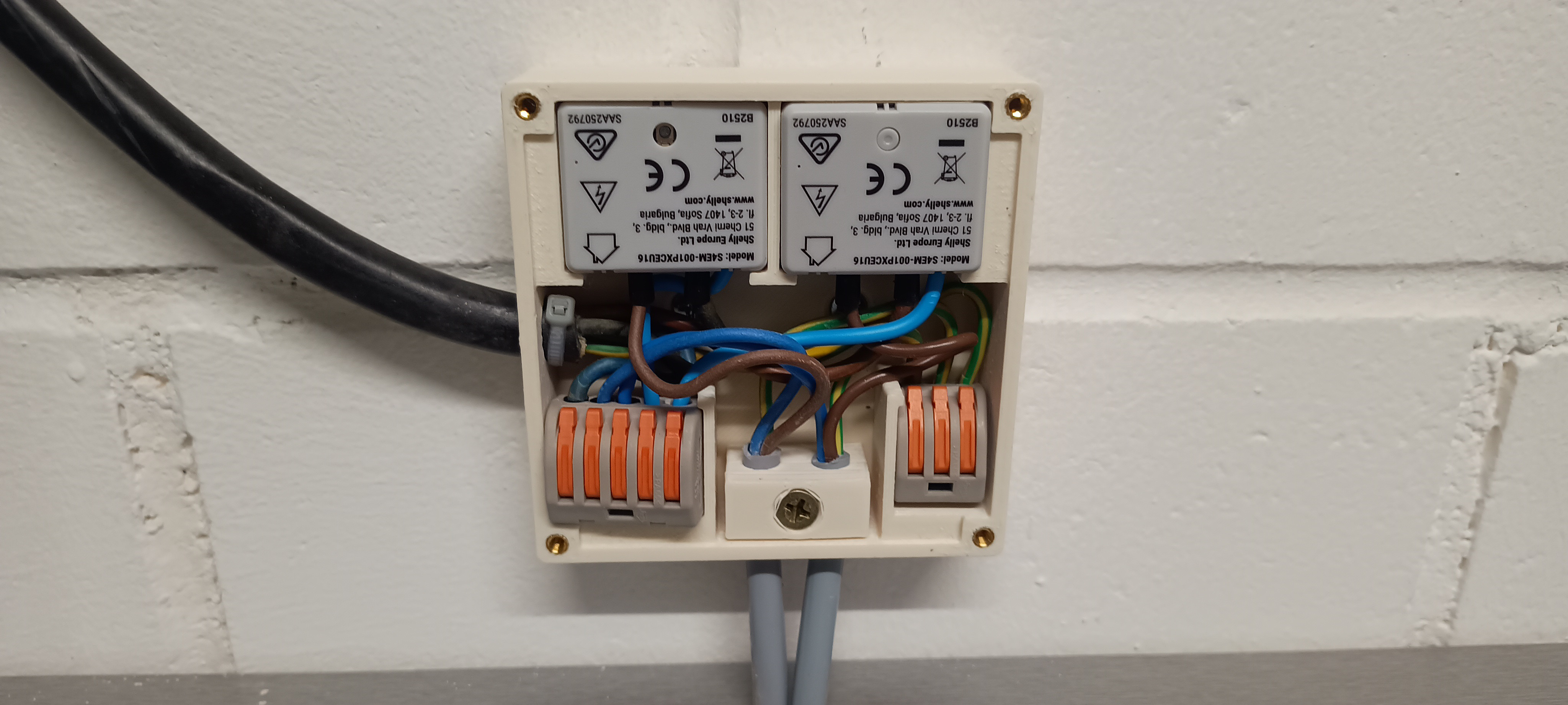 Shelly mini dual housing