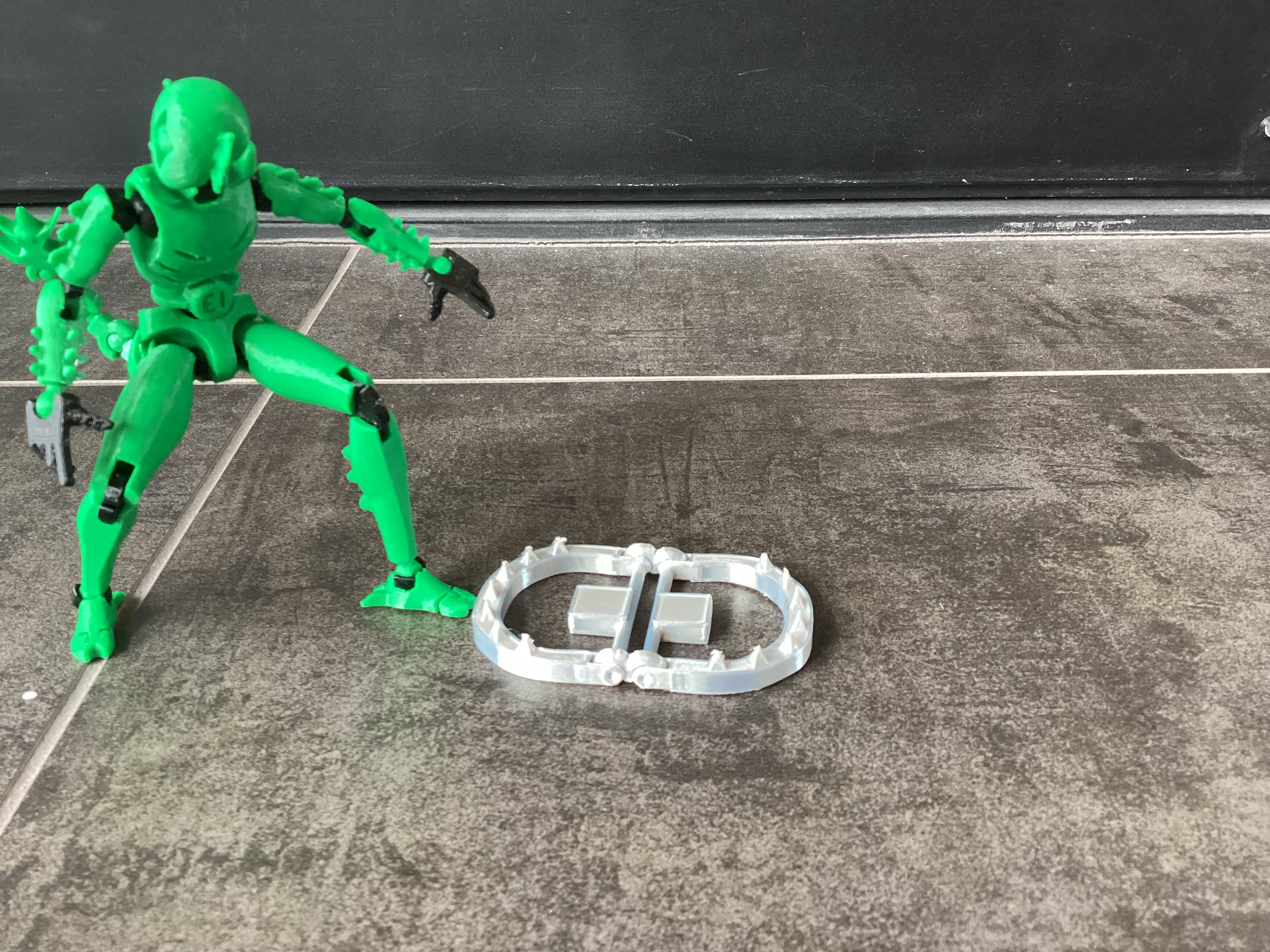 Miniatura 6 do modelo 3D Hinged Mini Beartrap