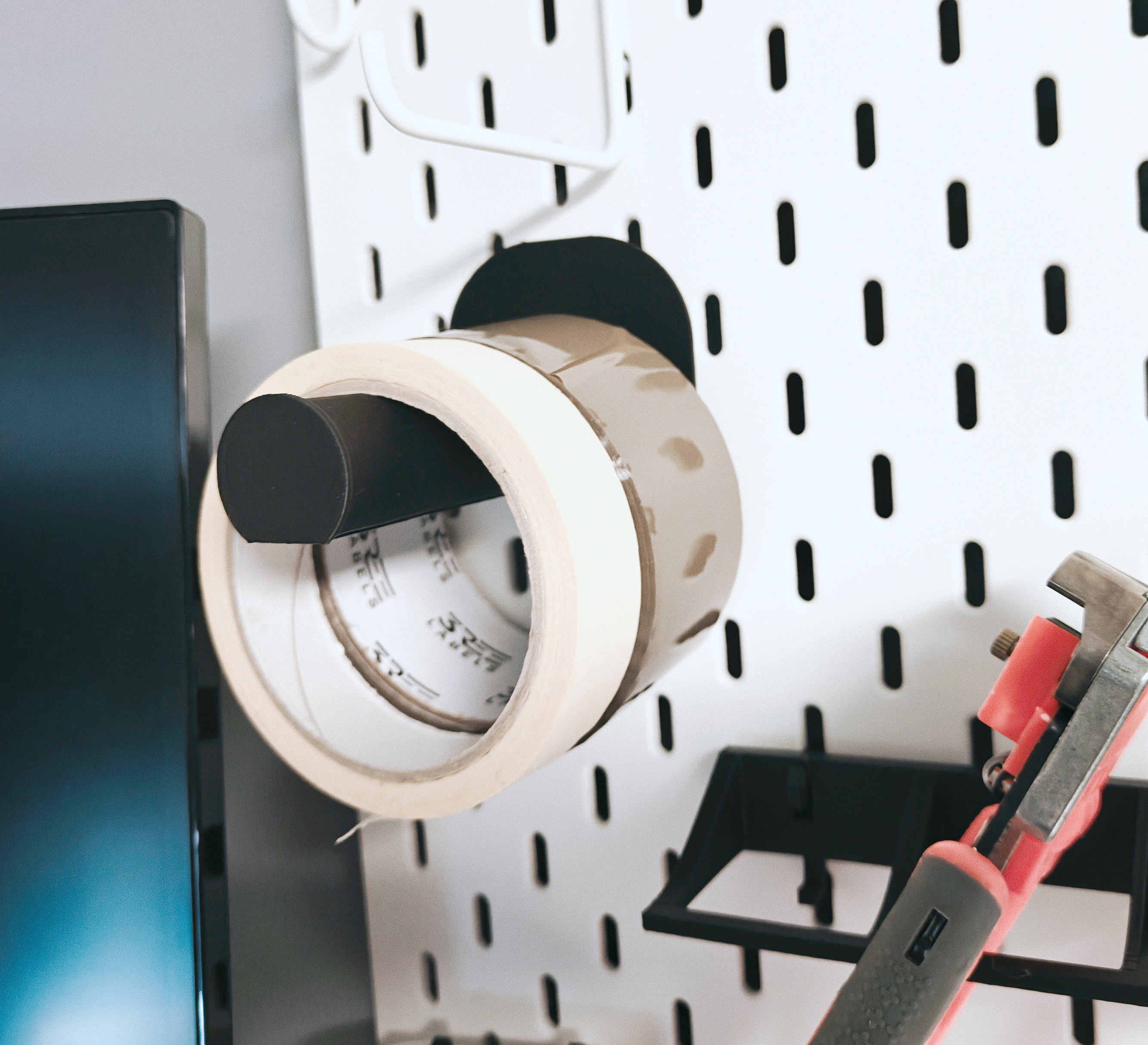 Skadis tape holder