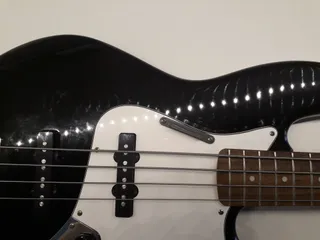 Fender jazz bass on sale thumb rest