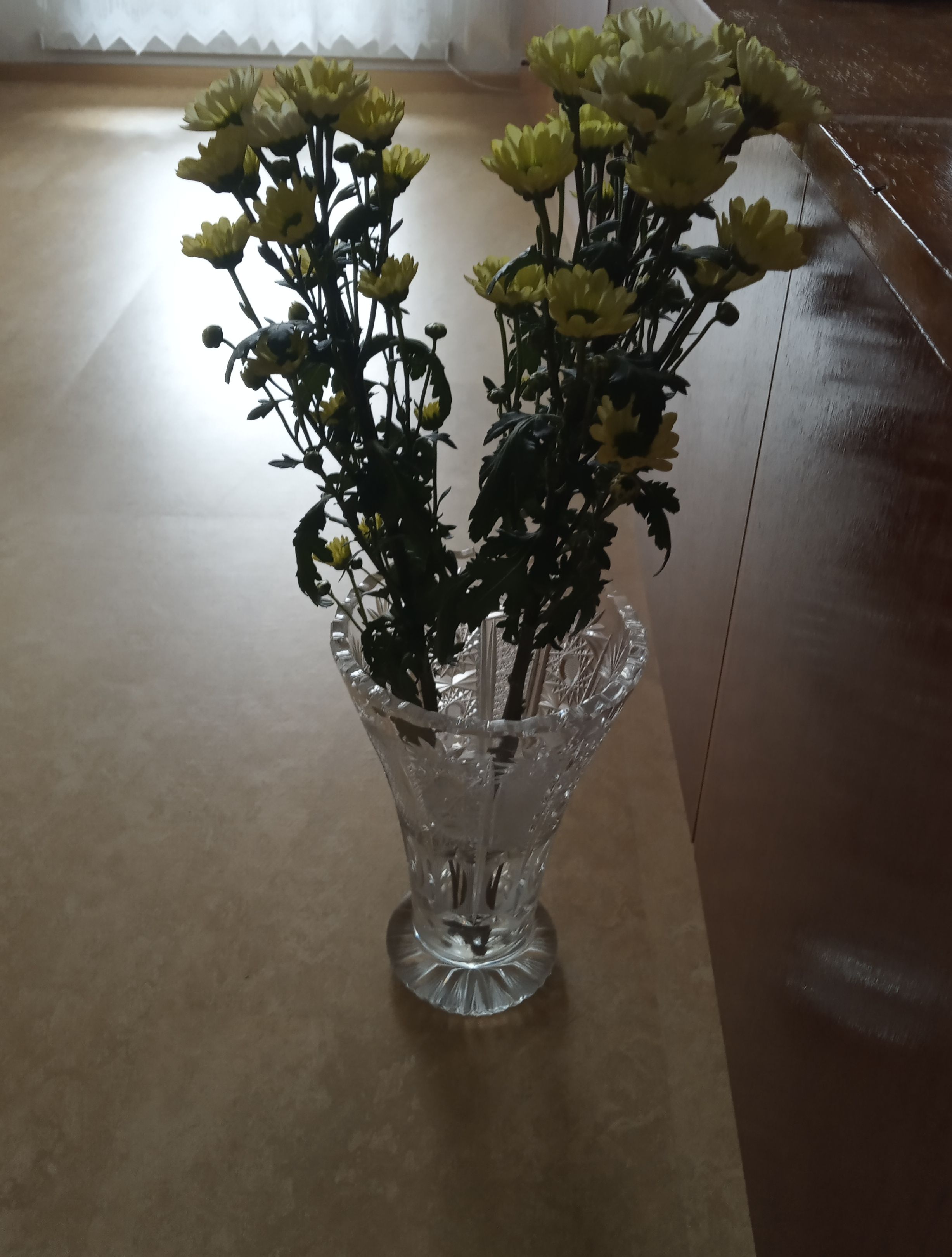 Flower vase insert for wide round vases by JiK Download free STL