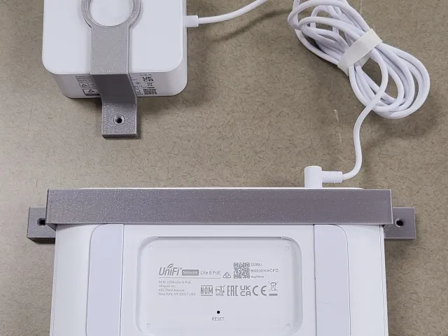 Ubiquiti Unifi Switch Lite 8 Mount