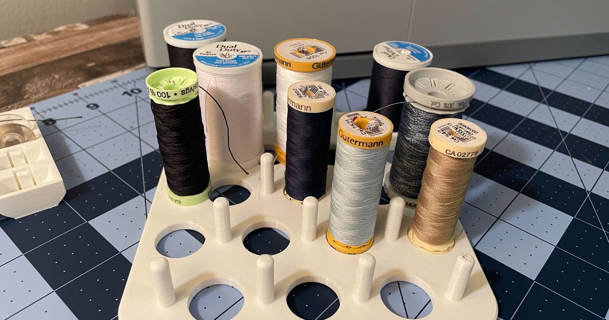 Thread Spool Organizer Tray by Willis Works Download free STL model