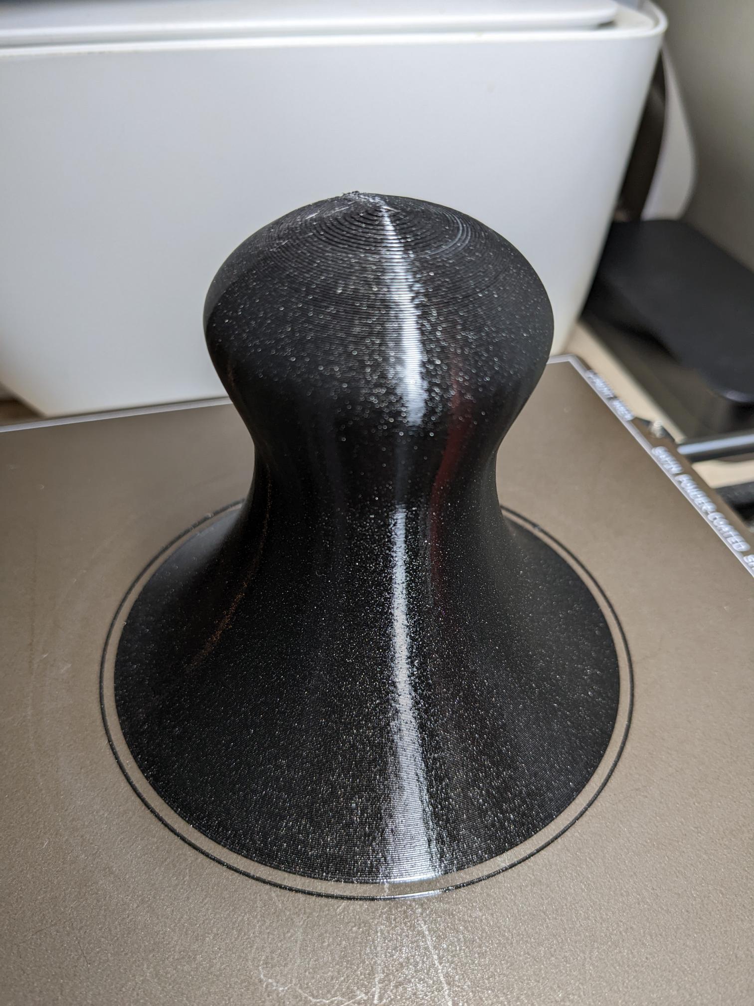 Miniatura 2 do modelo 3D Ergonomic Small Funnel Ice Scraper