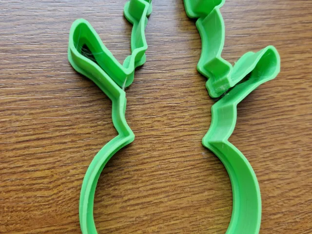 Cookie cutter in the shape of a snowman