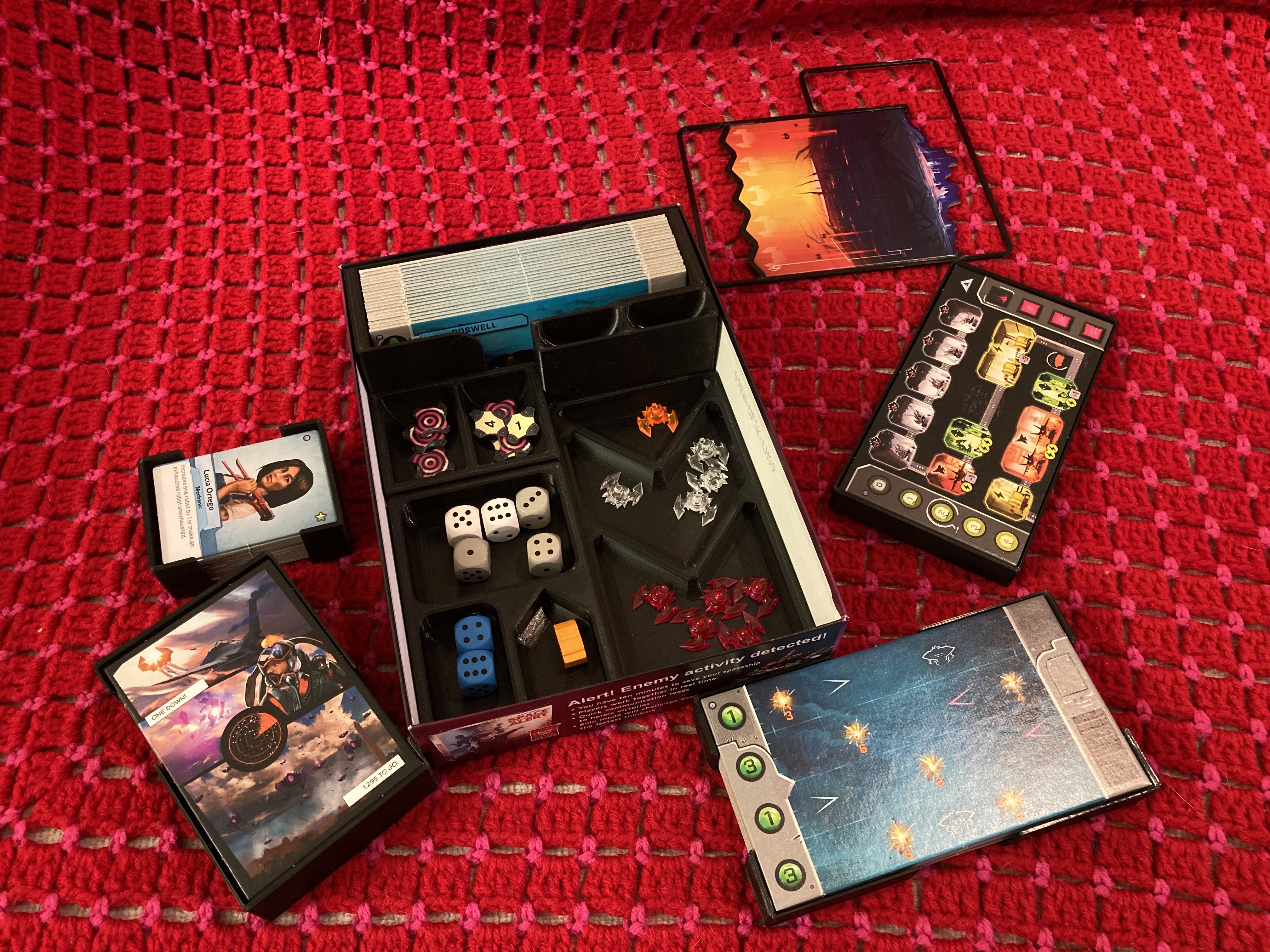 Miniatura 3 do modelo 3D Under Falling Skies Organizer Insert