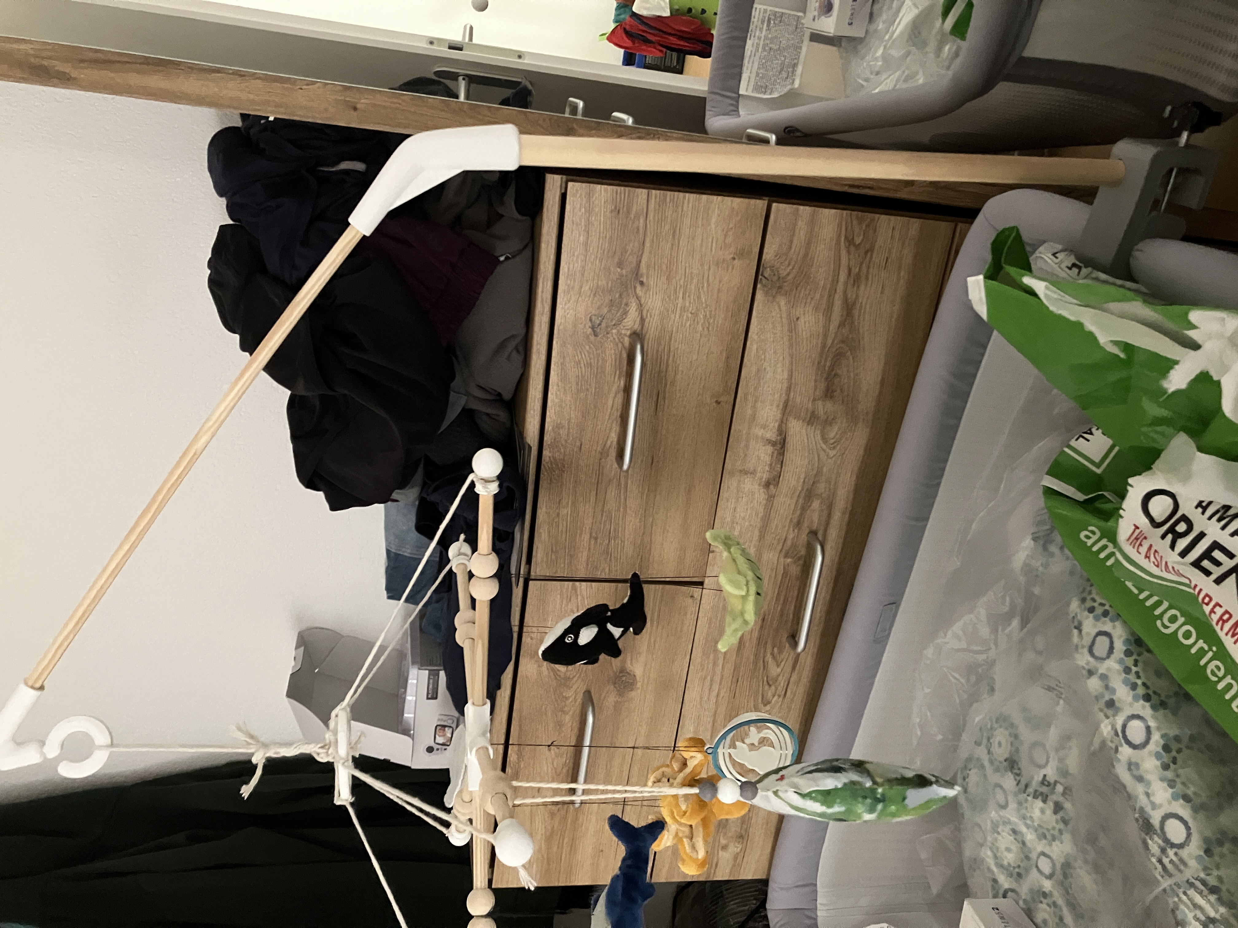 (Penta) Baby mobile and clamp (Chicco Next2Me)