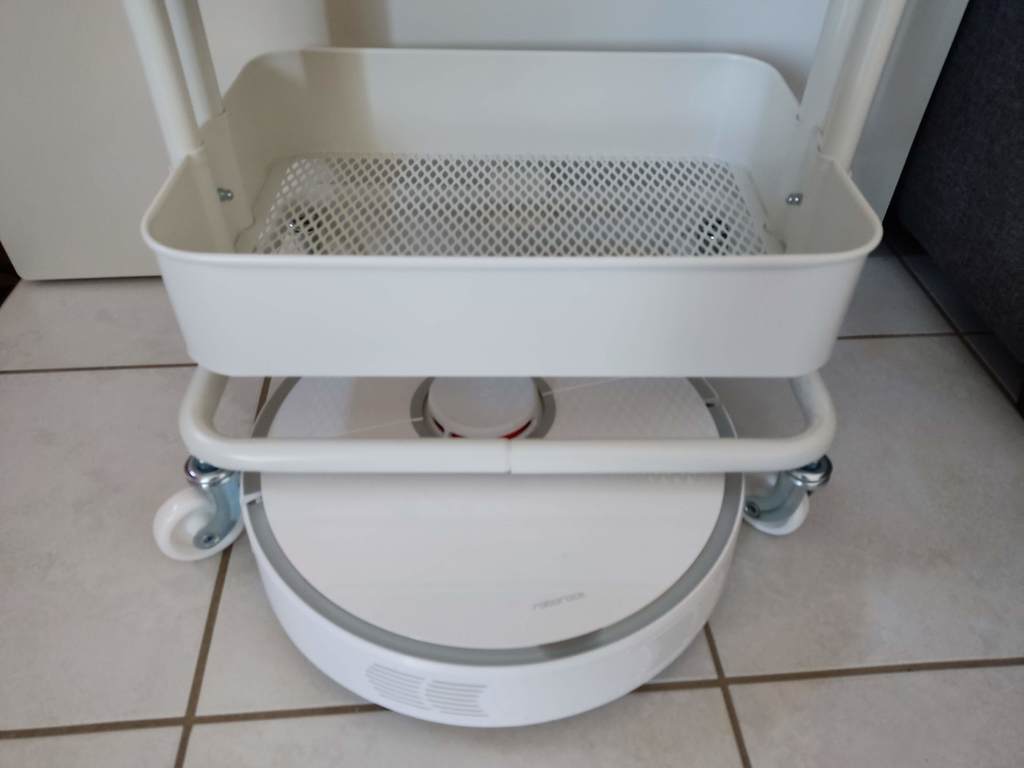 IKEA HACK anti robot vacuum cleaner for sideboard RÅSKOG by Laurent Taz Download free STL