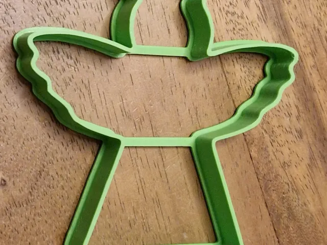 Cookie cutter in the shape of an angel