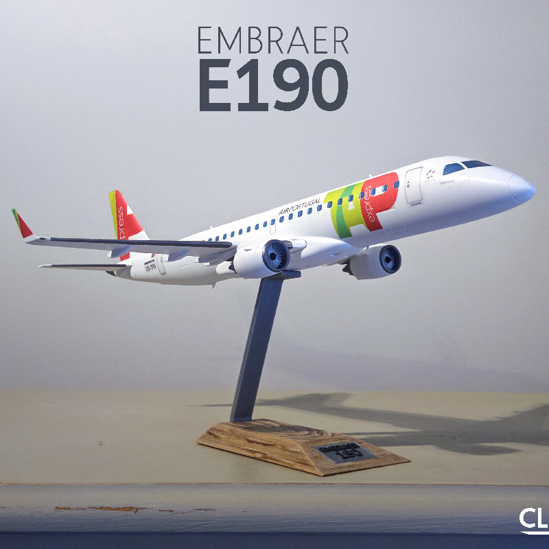 J-AIR EMBRAER E190 模型 1/100 J-AIR EMBRAER E190 模型 1/100 Embraer E190 - 1:100 by CLERX