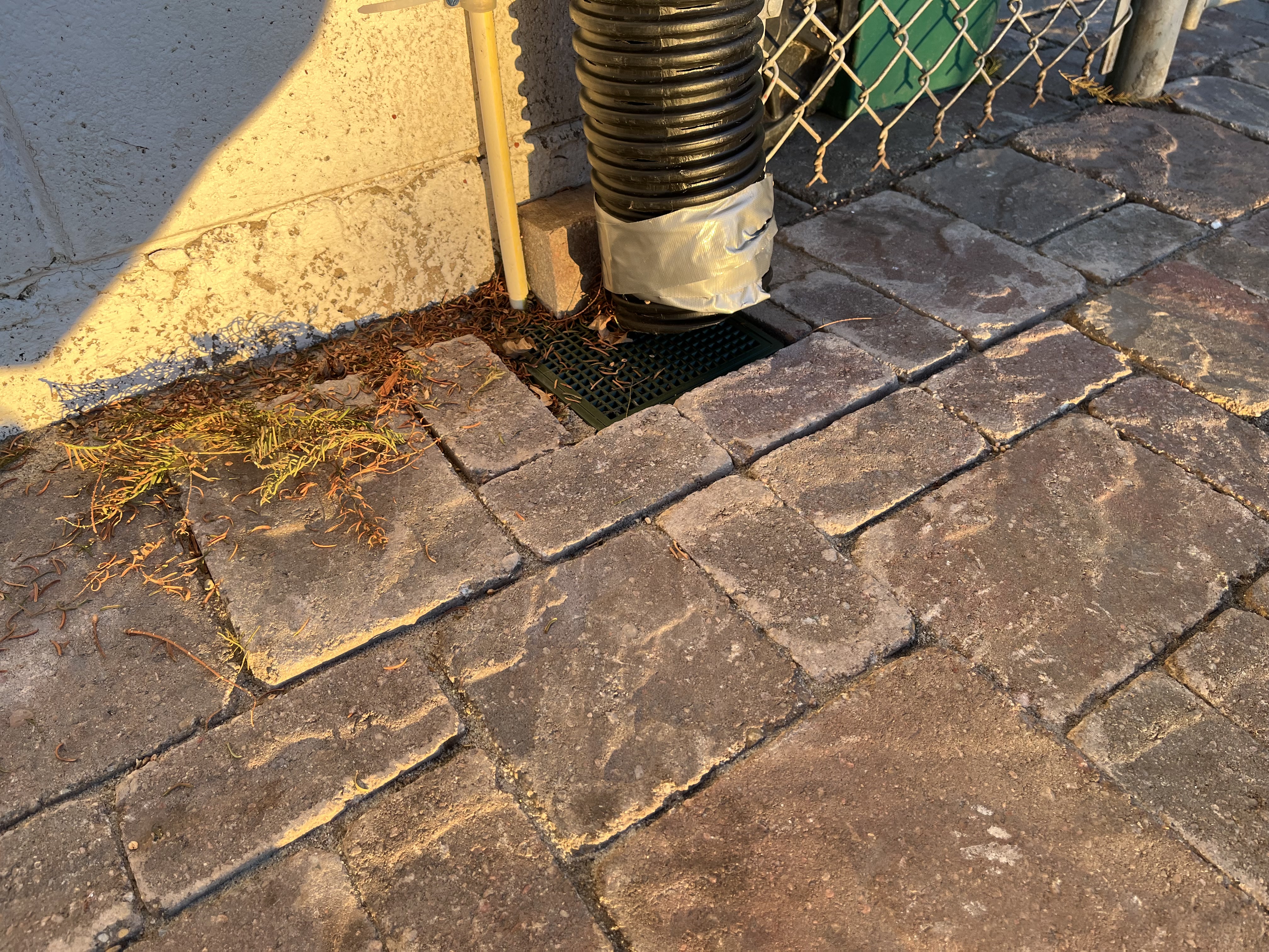 Gutter Drain Tile Screen