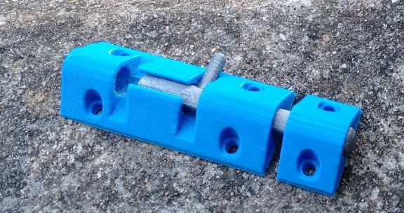 Small sliding bolt