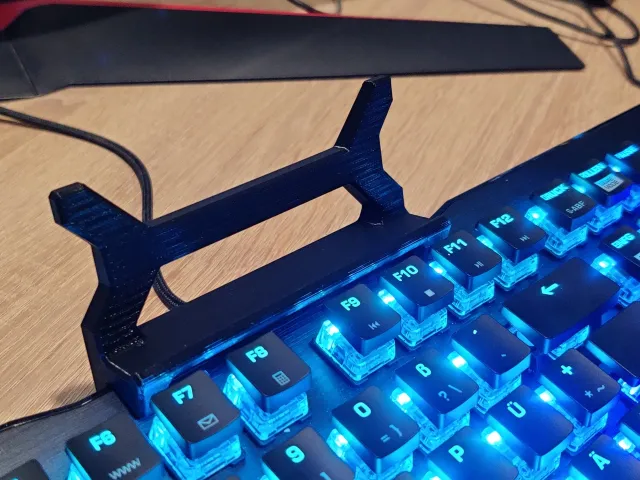 Smartphone stand for Roccat Vulcan