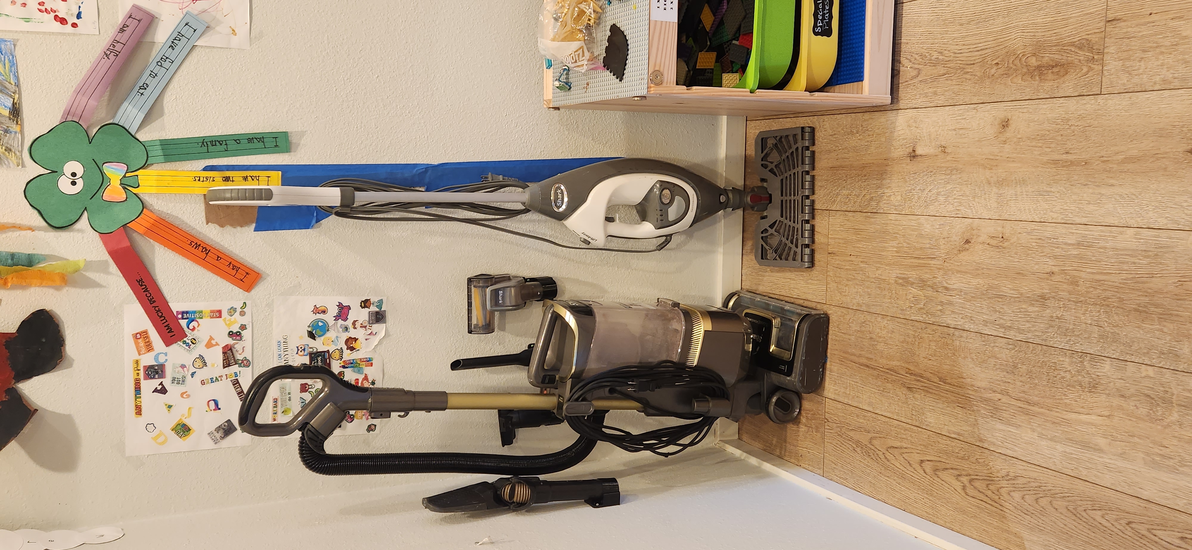 Wall mount Vacuum Attachment Holder