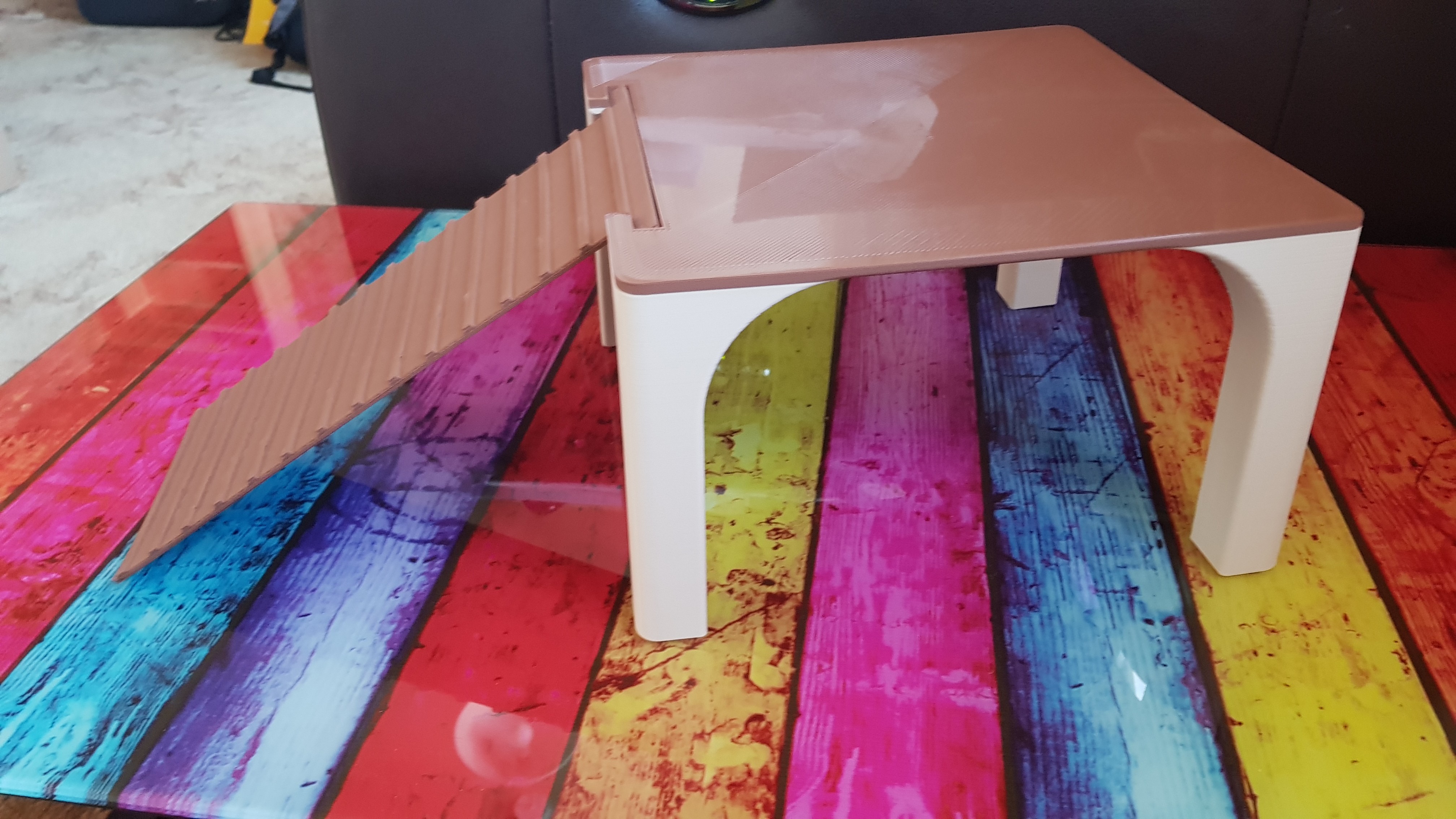 Guinea Pig Bedroom / Platform