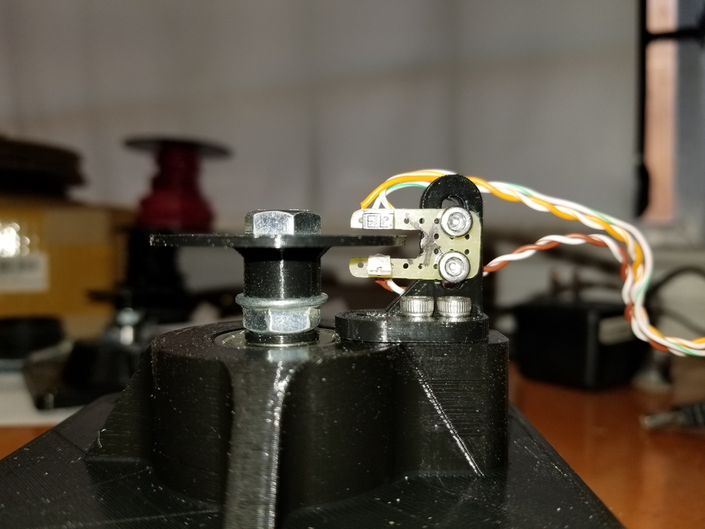 Miniatura 2 do modelo 3D Retro Arcade Spinner Controller