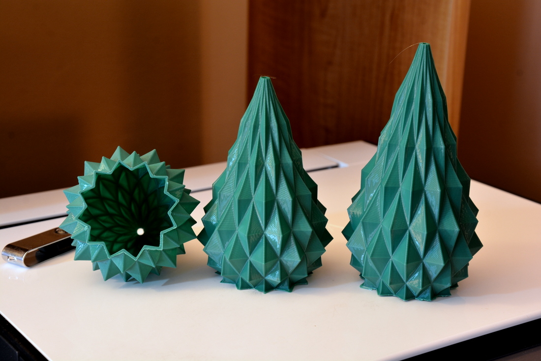 Miniatura 2 do modelo 3D Christmas Tree