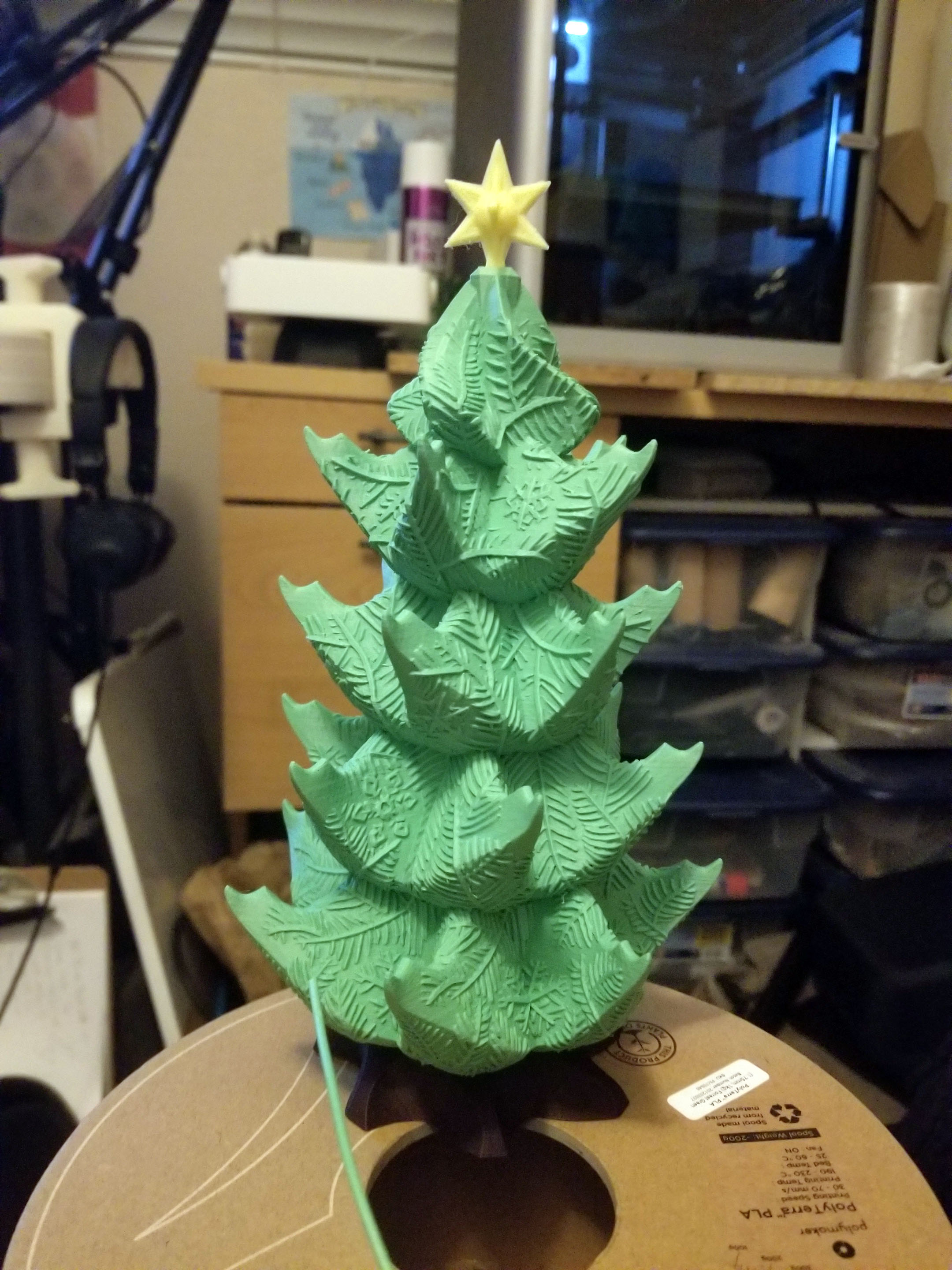 Christmas Tree Desktop Ornament - Church of Jesus Christ of Latter-Day ...