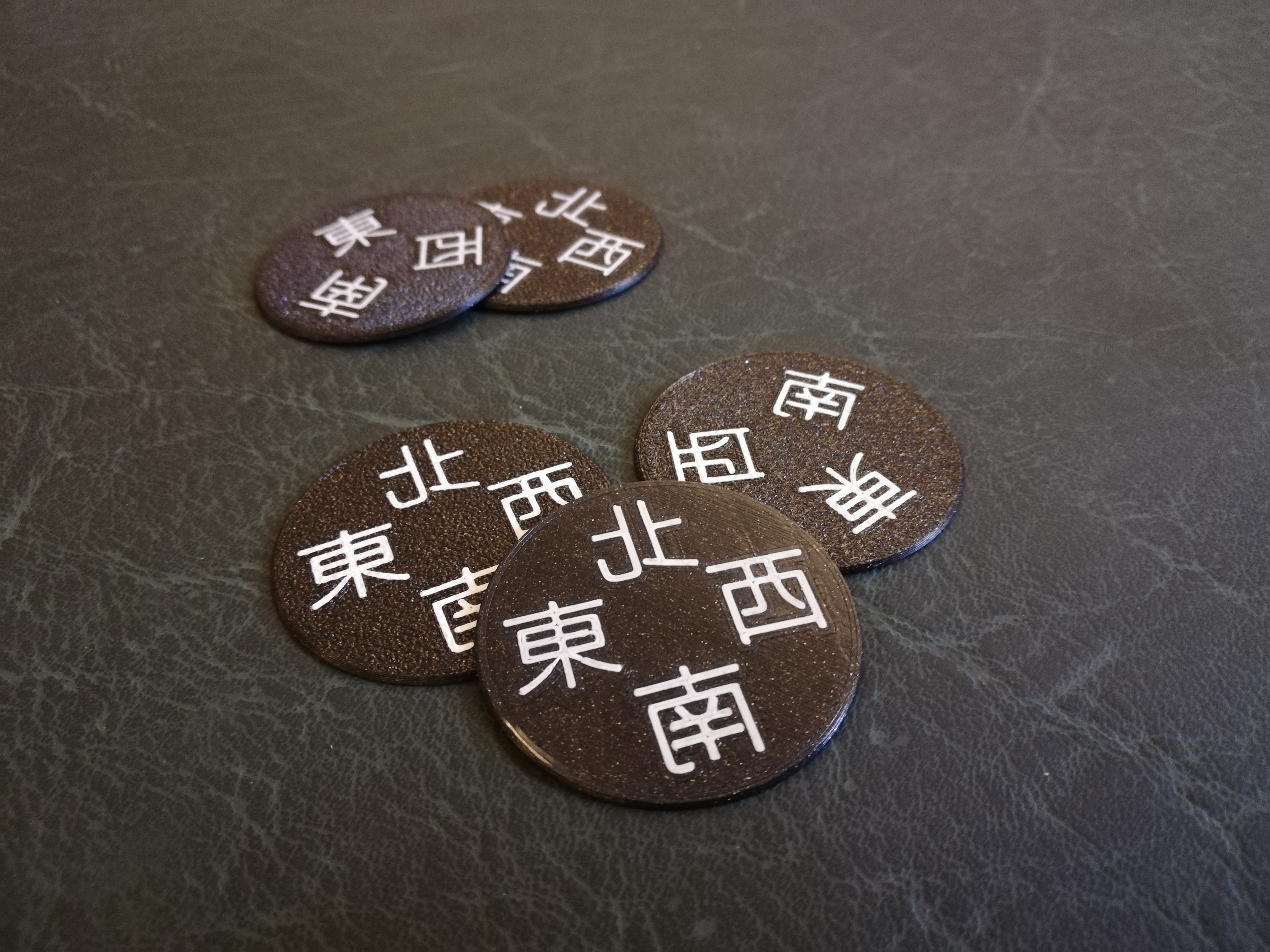 Miniatura 2 do modelo 3D Mahjong wind direction indicator disc
