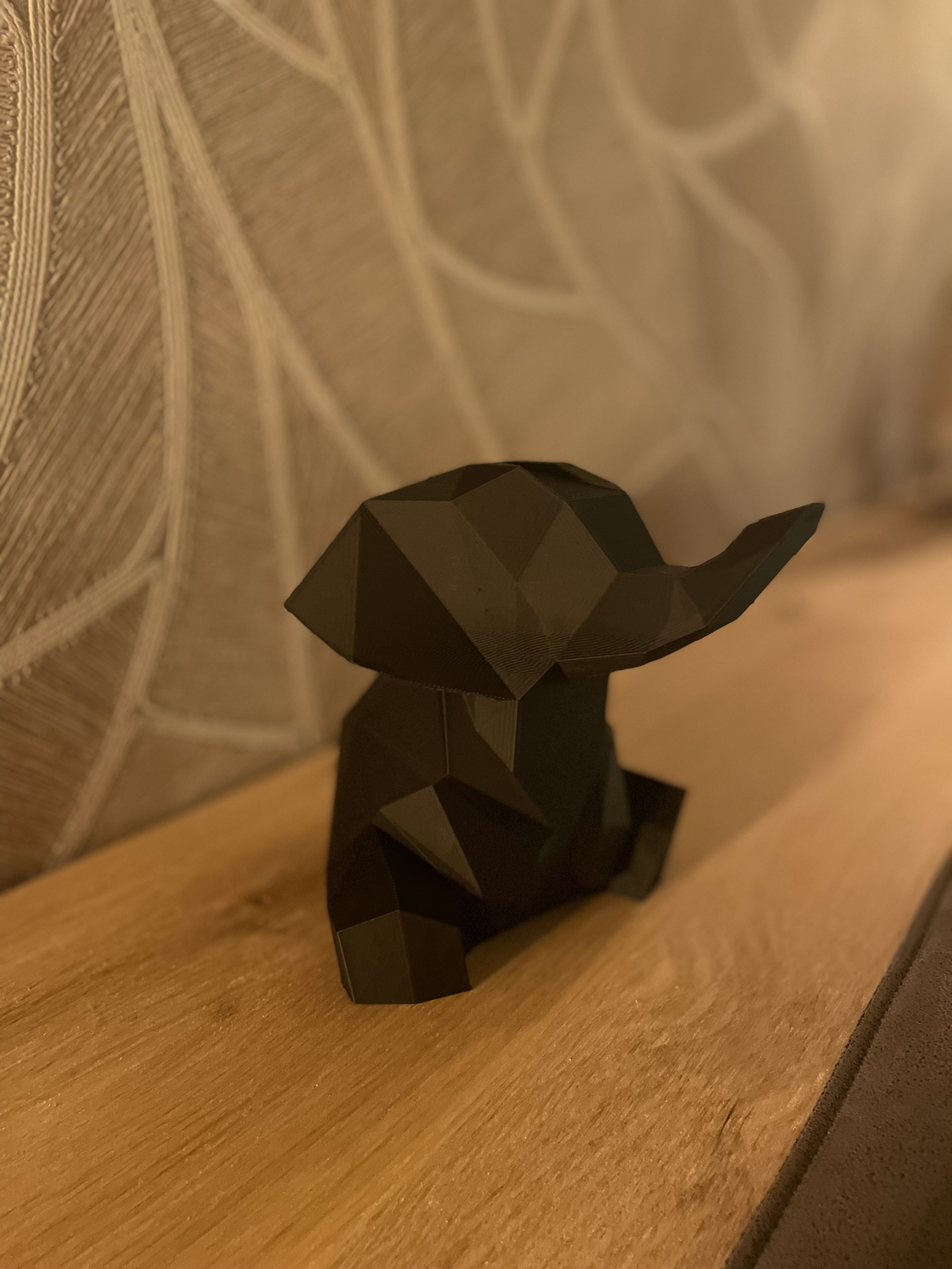 Low Poly Elephant trunk up