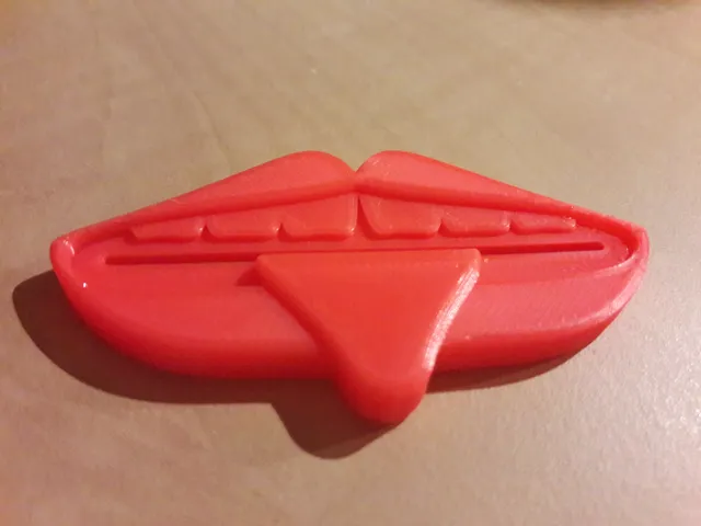 Toothpaste squeezer