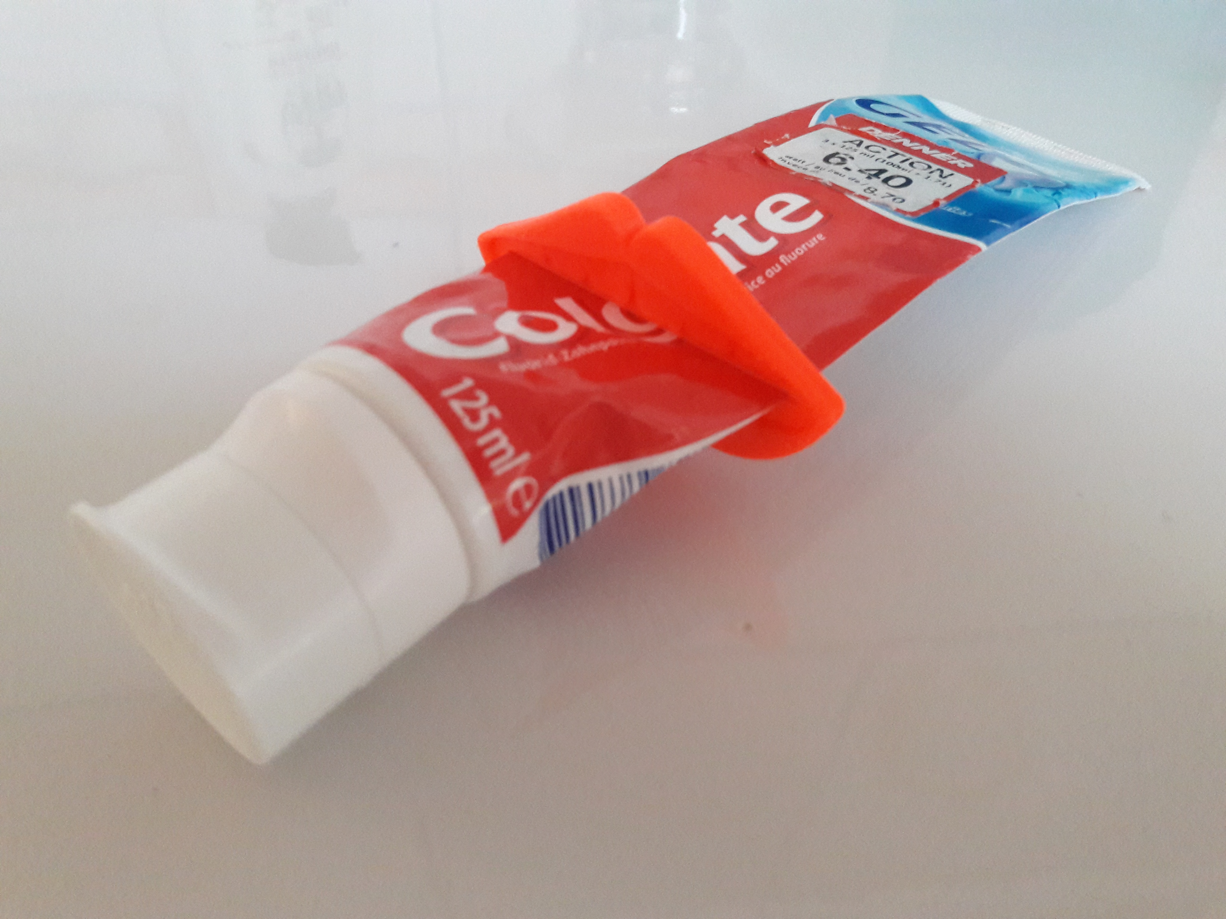 Miniatura 2 do modelo 3D Toothpaste squeezer
