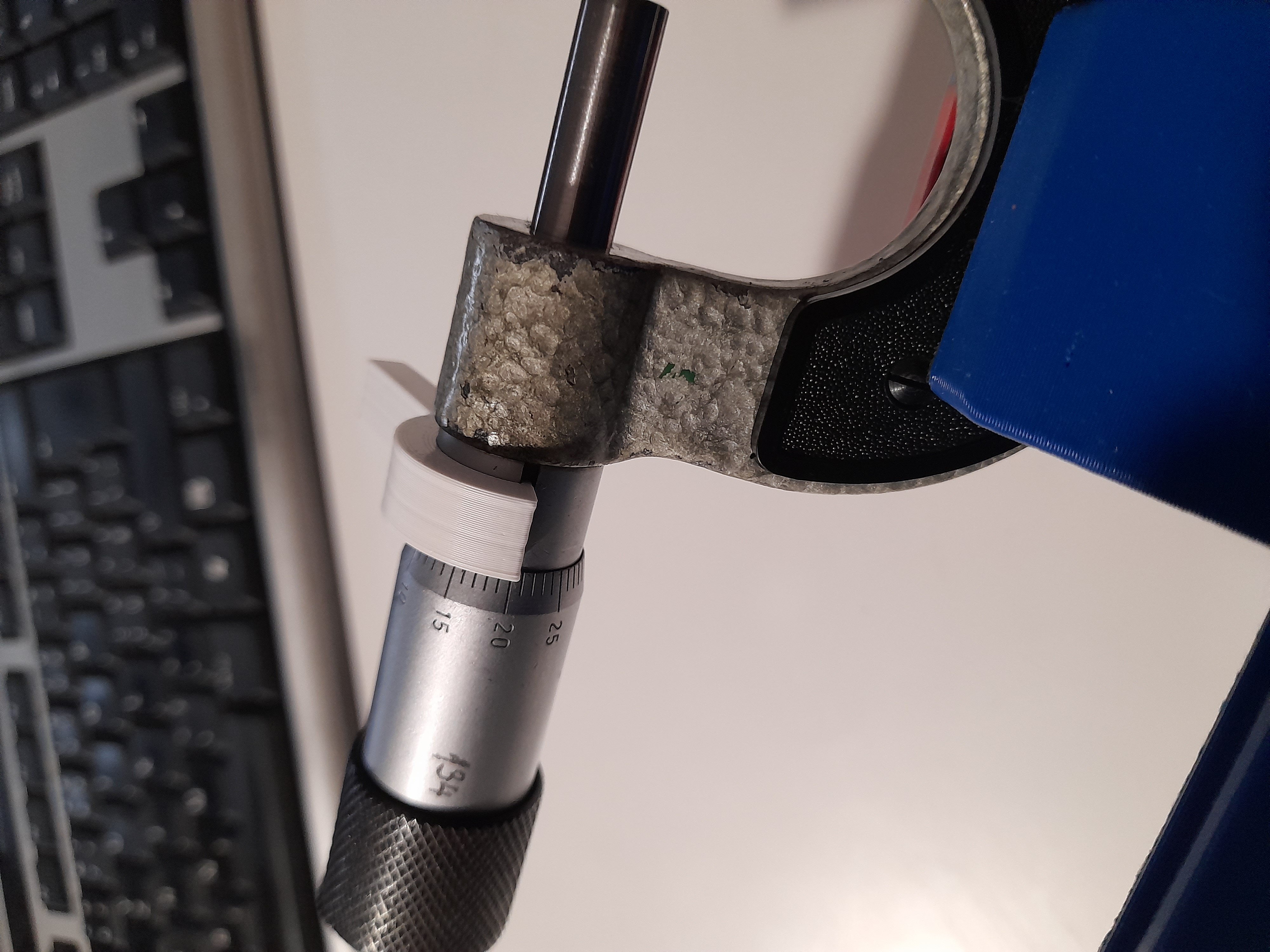 Micrometer setting wrench