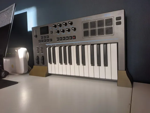Nektar Impact LX25+ Stand