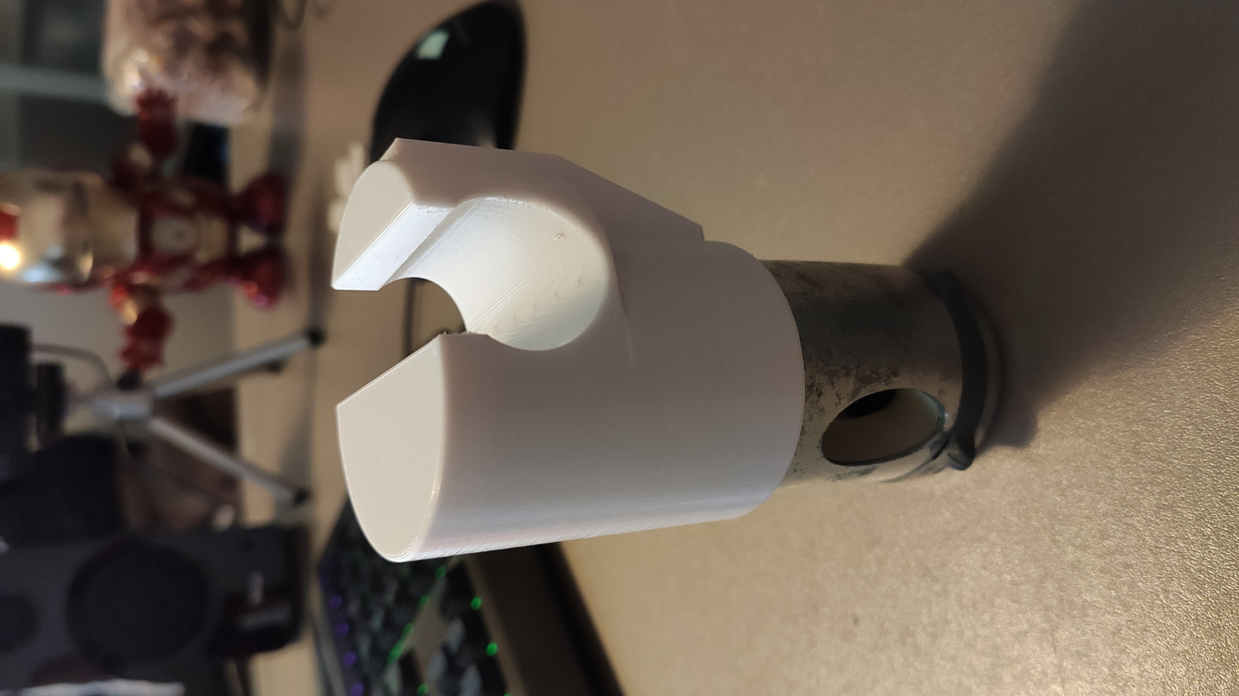 Shower support - repaired part