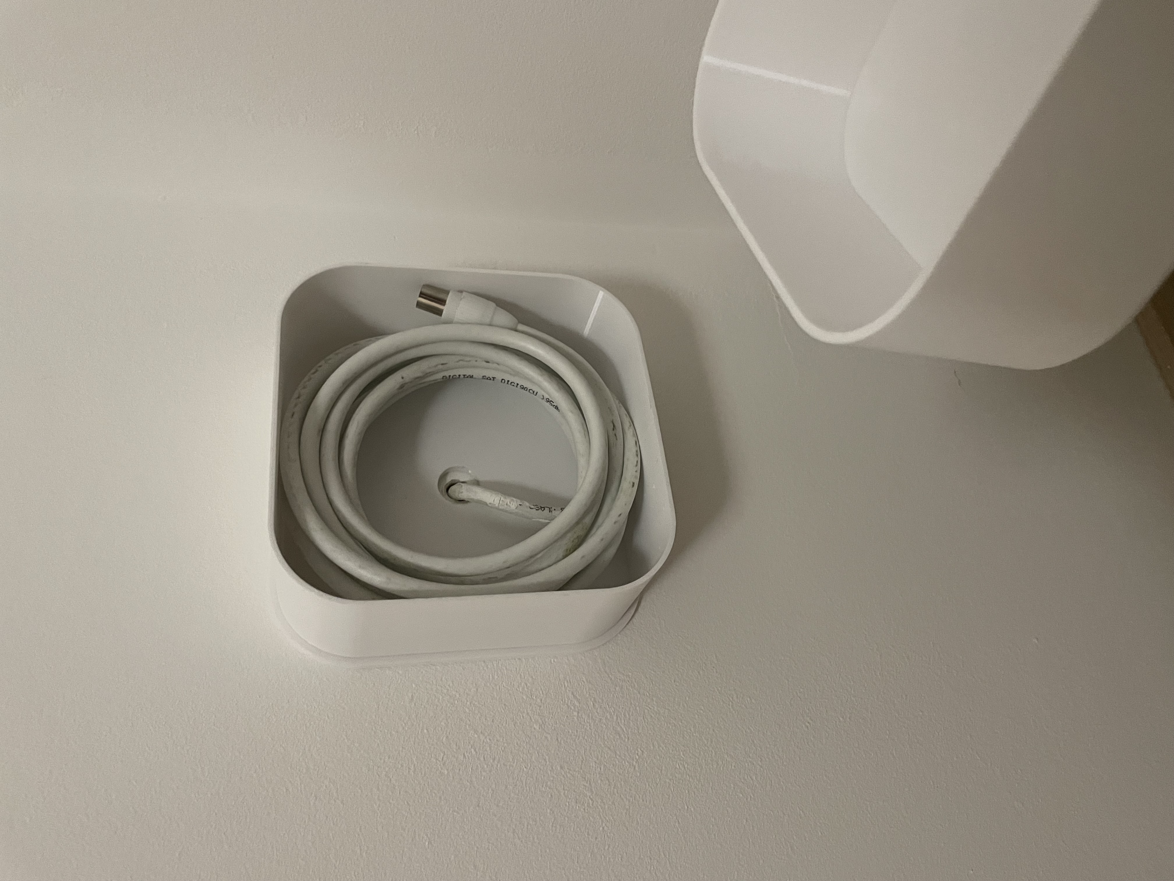 Universal wall box