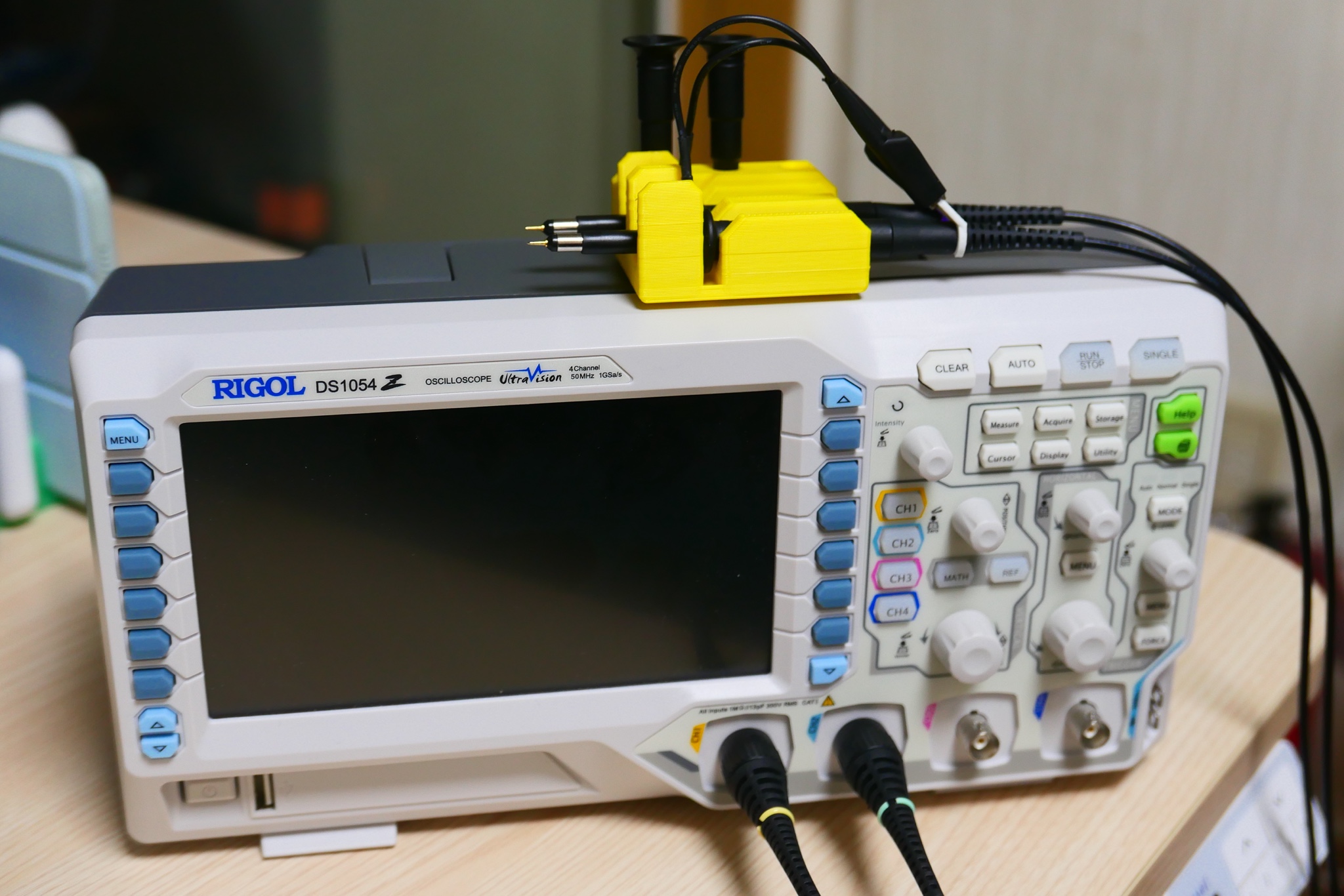 oscilloscope probe holder by threespot Download free STL model