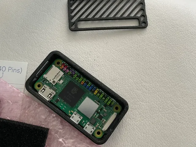 Remixed Raspberry Pi Zero case top