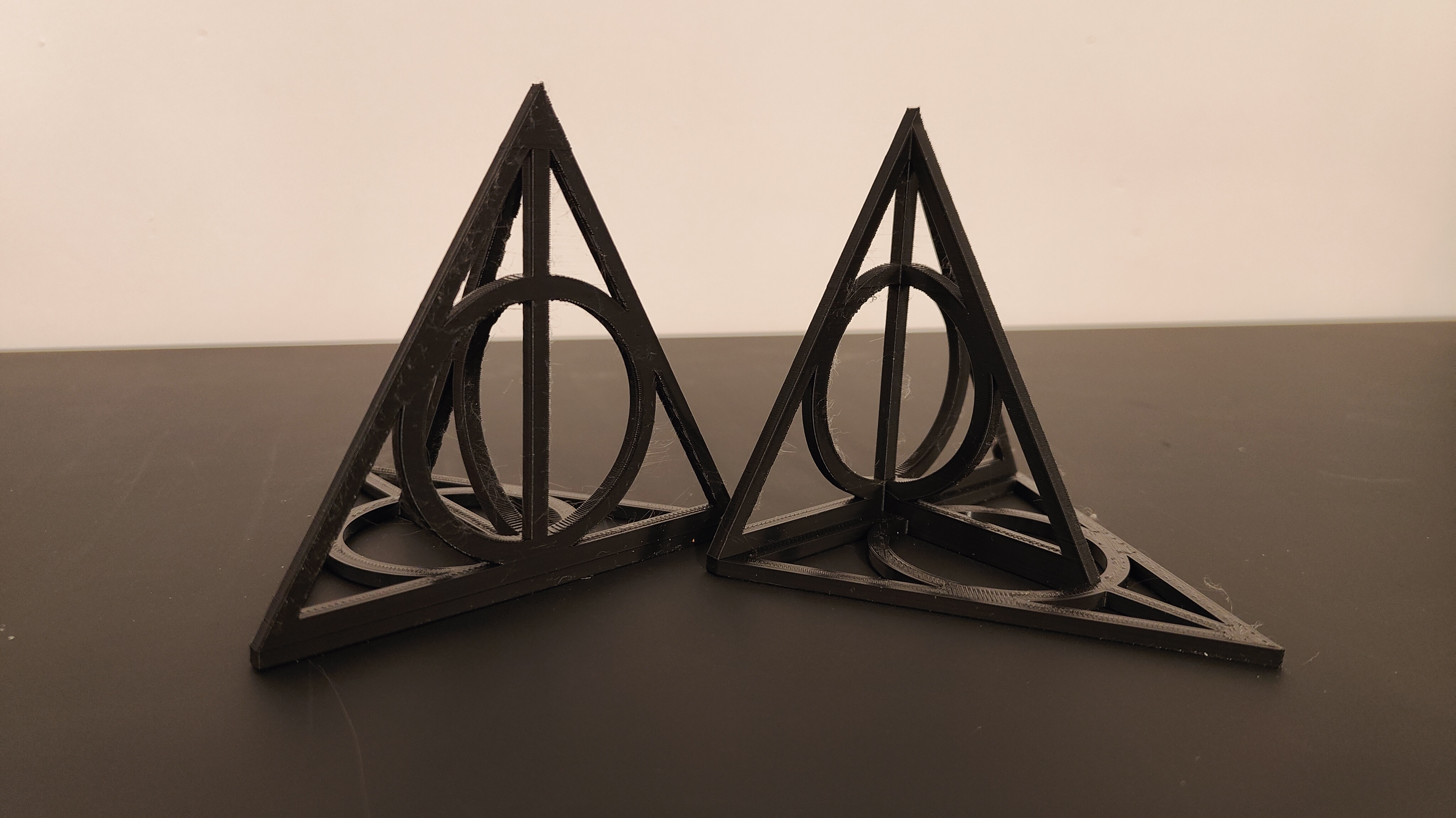 Harry Potter Bookholder deathly hallows logo