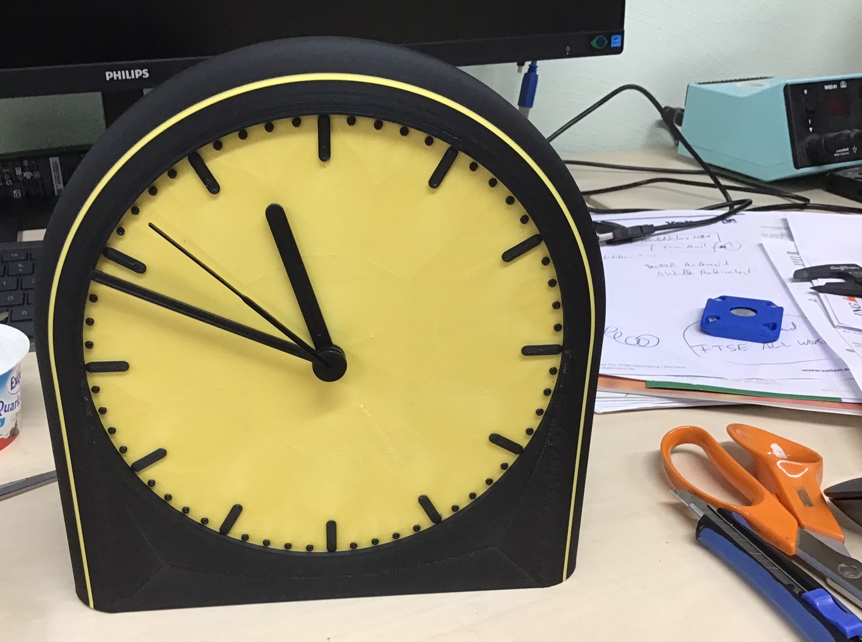 Desktop Clock / Tischuhr