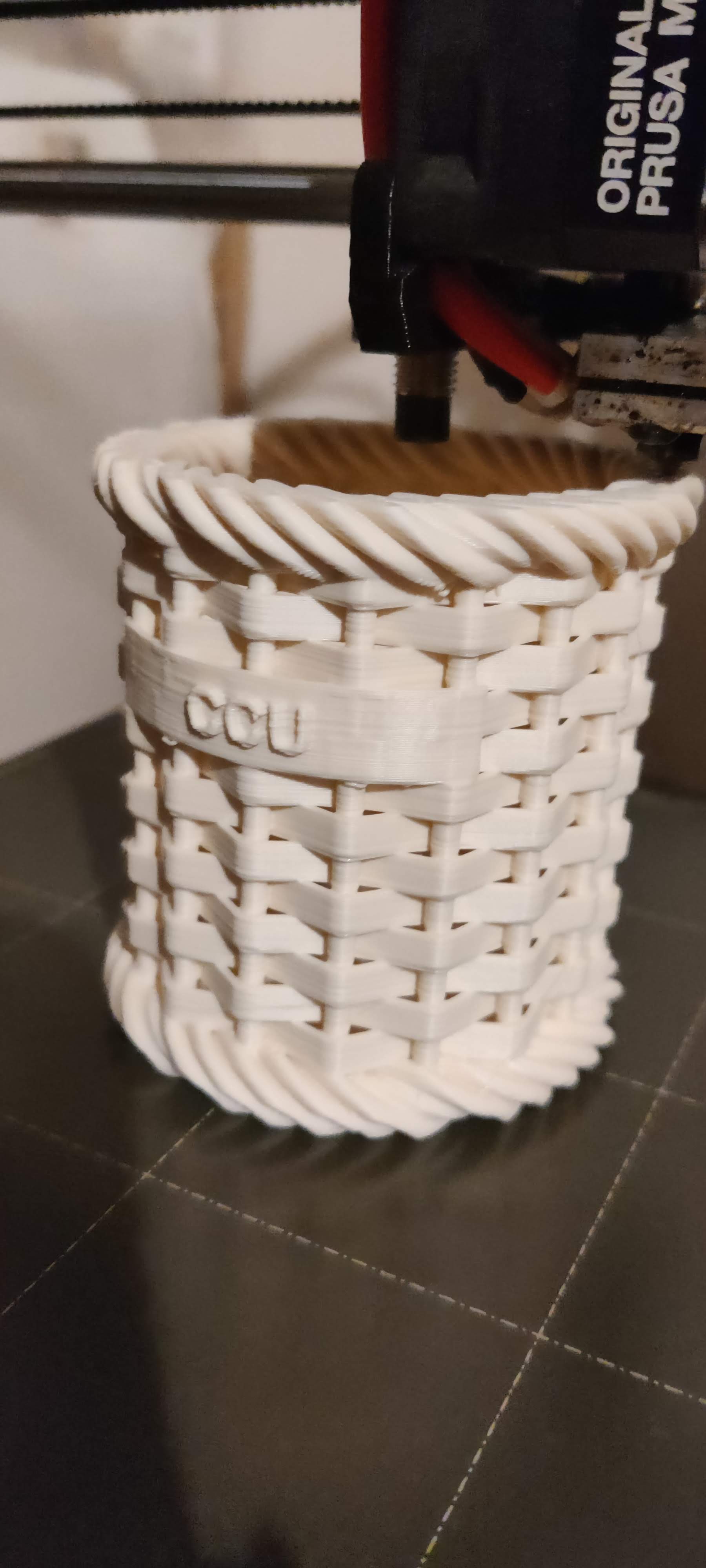 Pen holder basket weave