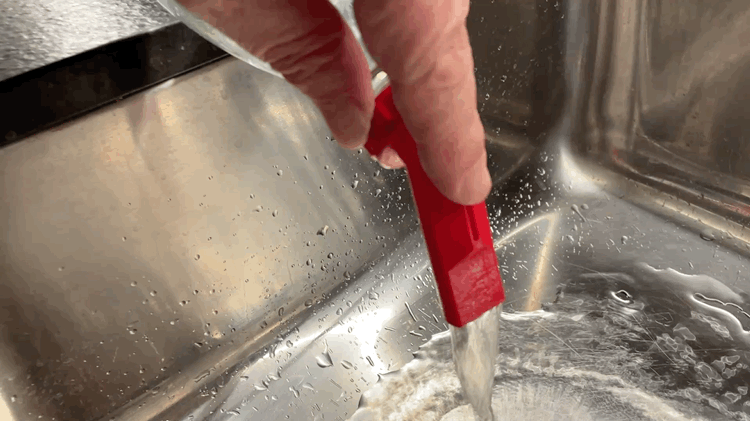 Spout with Air Brake for PET-Bottle