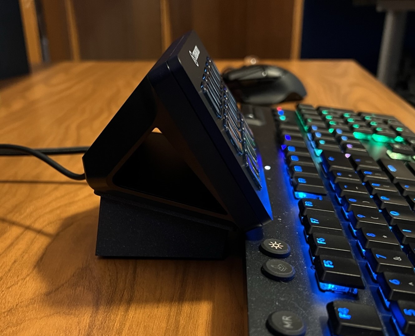 Stream Deck Mk.2 Angled Riser/Stand