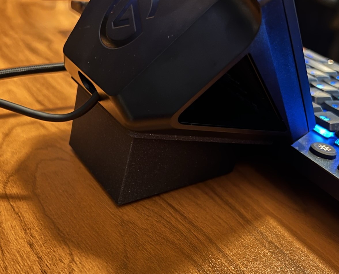 Miniatura 2 do modelo 3D Stream Deck Mk.2 Angled Riser/Stand