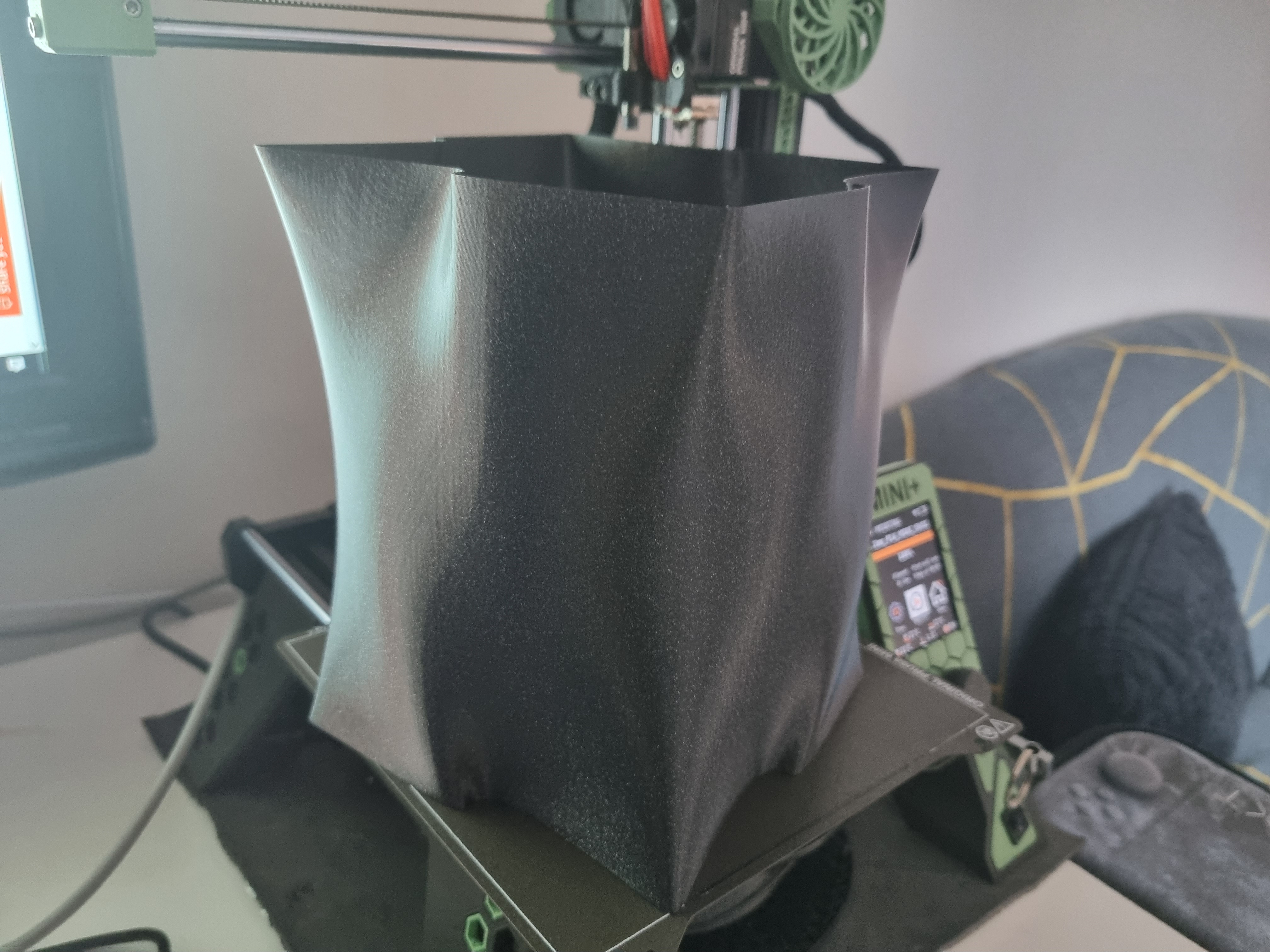 Vase Mode Waste Bin