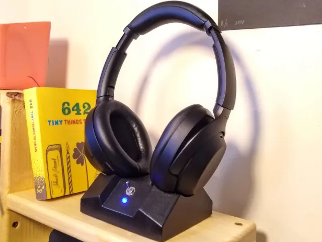 Sony WH-1000XM3/WH-1000XM4 Headphone Dock/Stand