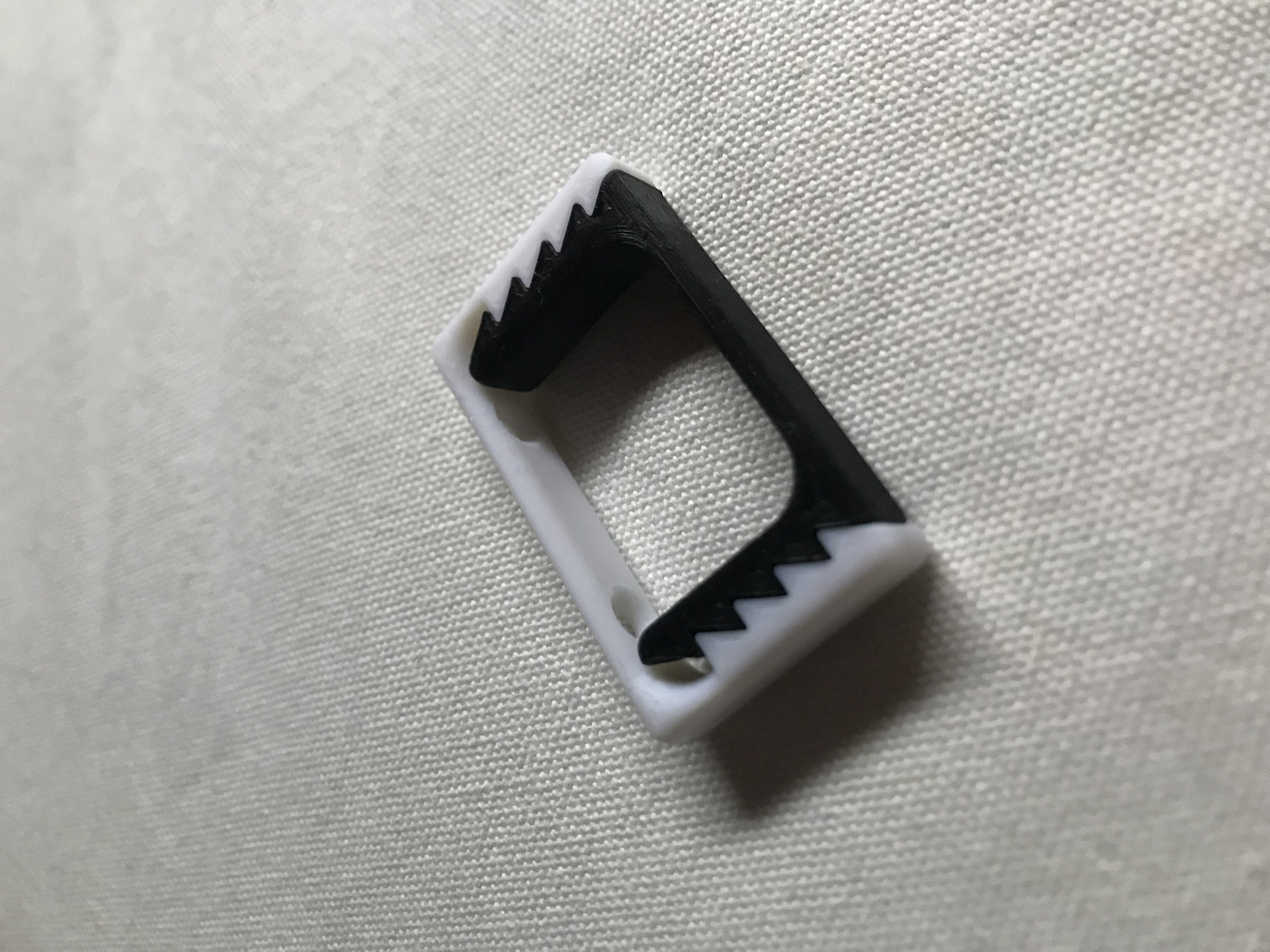 Miniatura 2 do modelo 3D Cable clip parametric