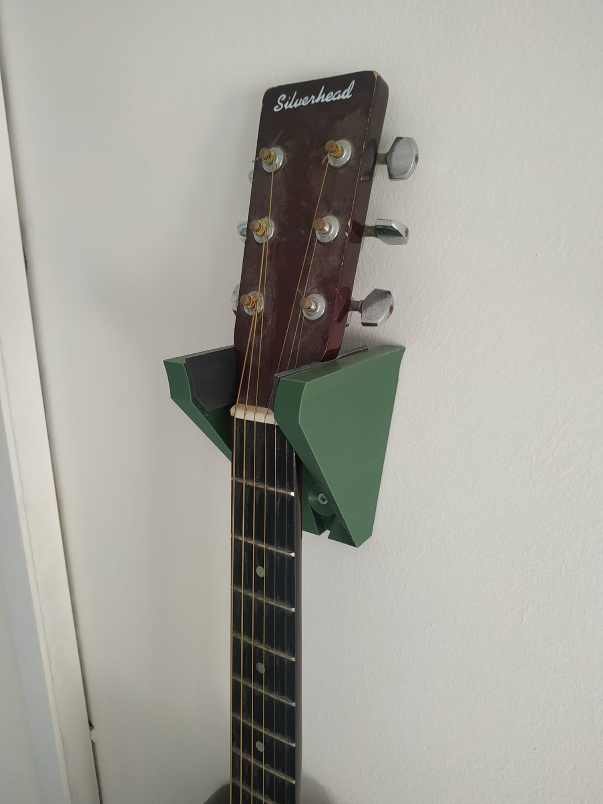 Acoustic Guitar Holder / Wall Mount
