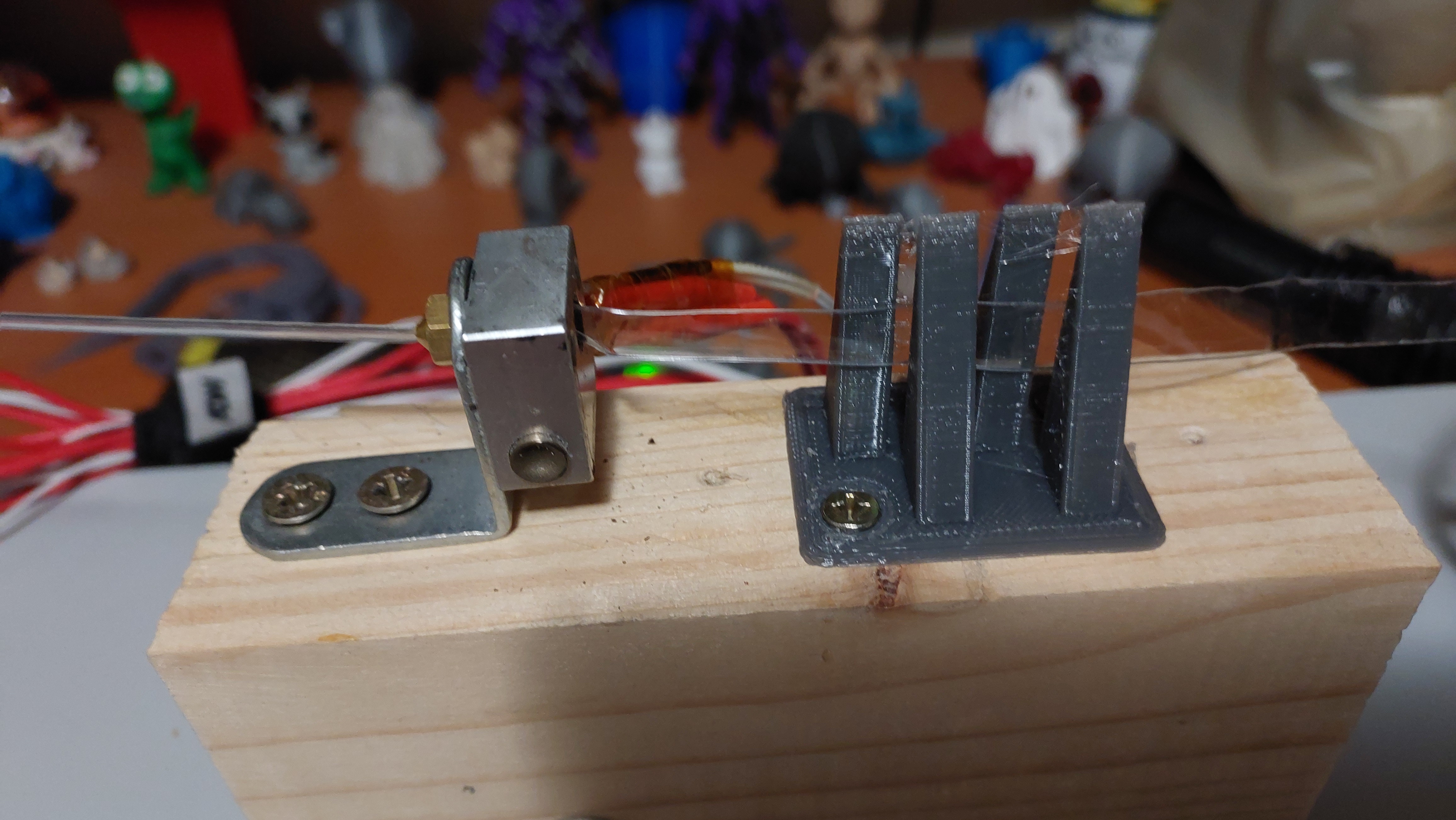 PET strip straightener for PET Puller