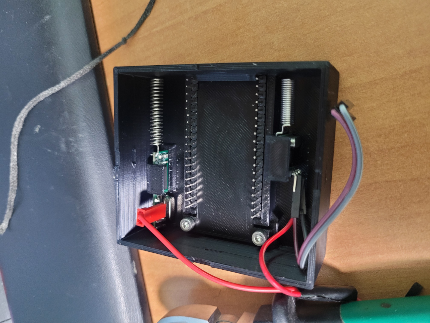Miniatura 6 do modelo 3D ESP32 v4 433 case