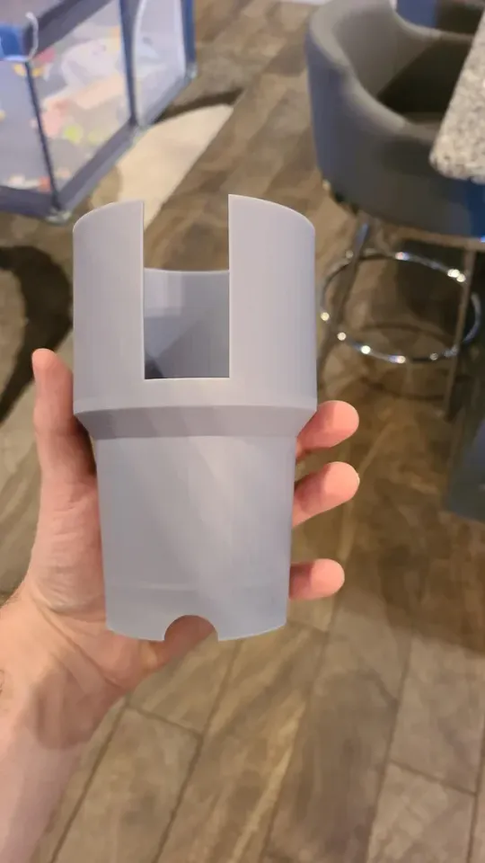 2021 Tesla Model Y için Bardak Tutucu Genişletici - 36 oz yeti su şişelerine uyar. (Sadece Plastik Aparattır!!!)