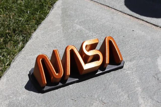 NASA Worm 3D Plaque