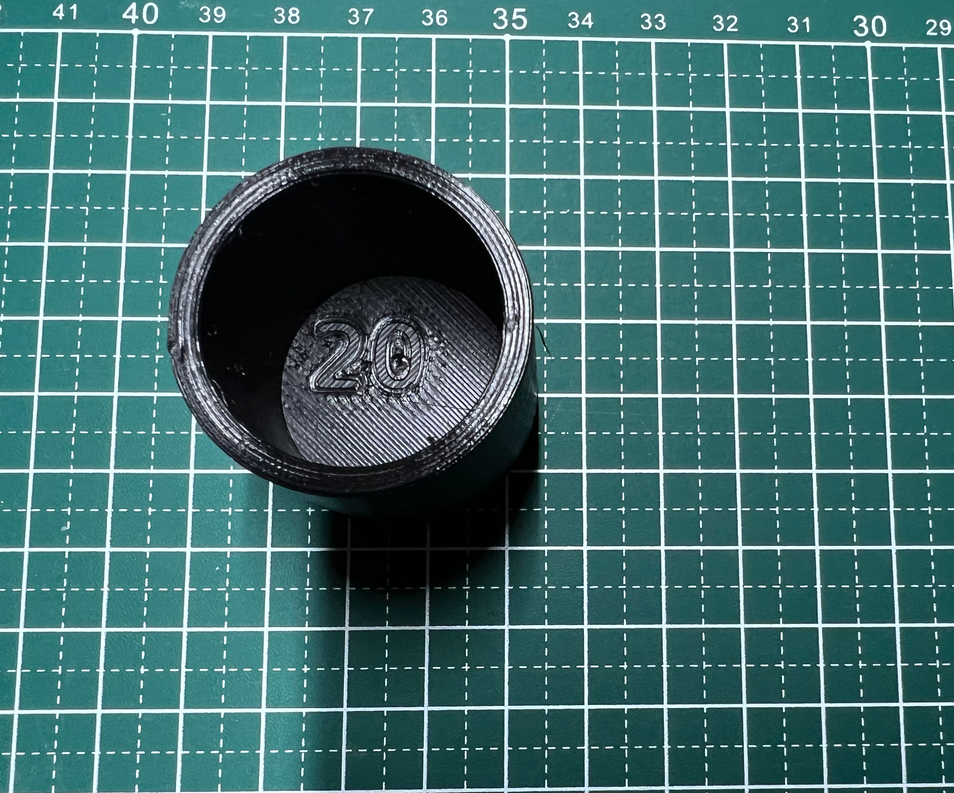 Miniatura 3 do modelo 3D 200 measuring cups